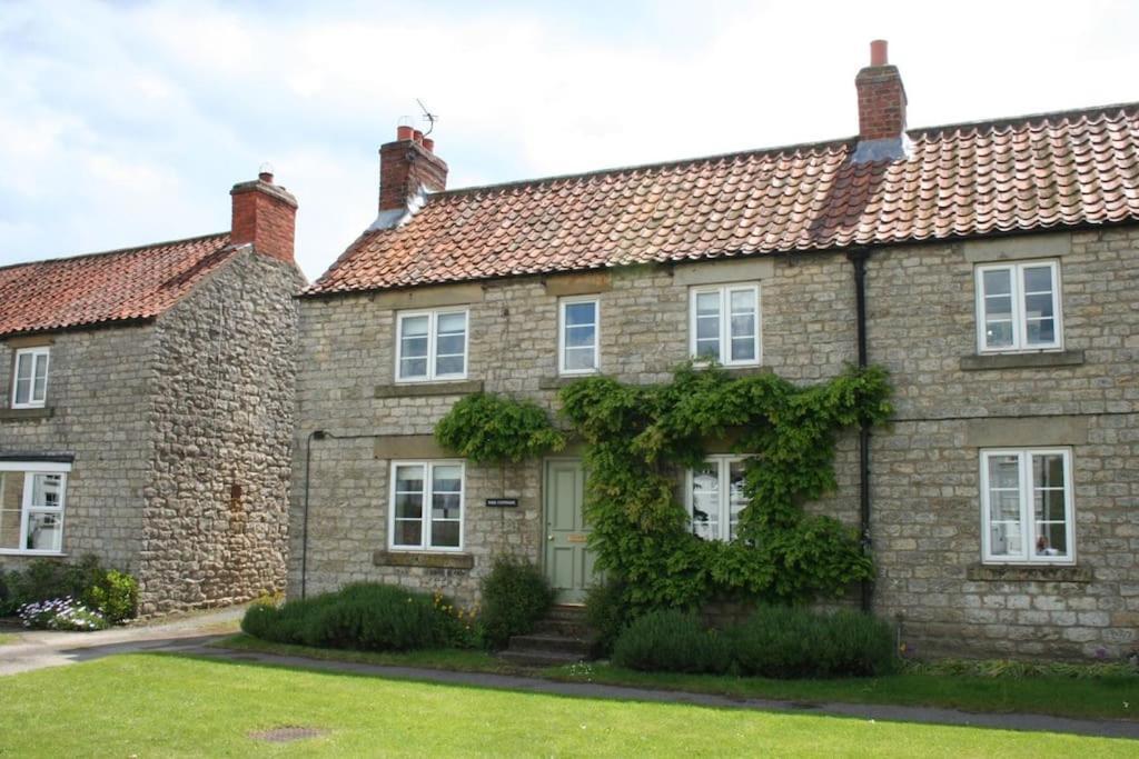Pretty Yorkshire Stone Cottage Harome Екстер'єр фото